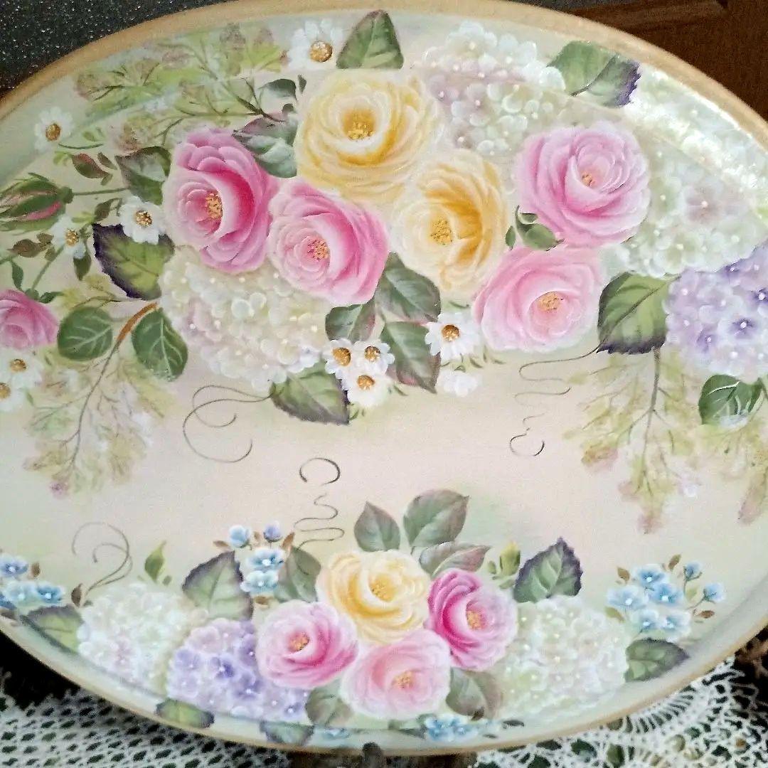 トールペイント作品　ヴィオラです。