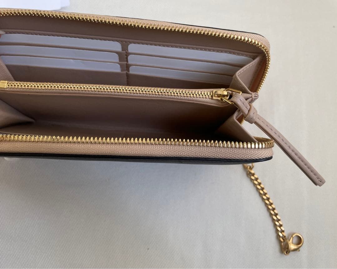 ✨最終お値下げ✨【新品】Chloé スタッズ ブラックレザー長財布