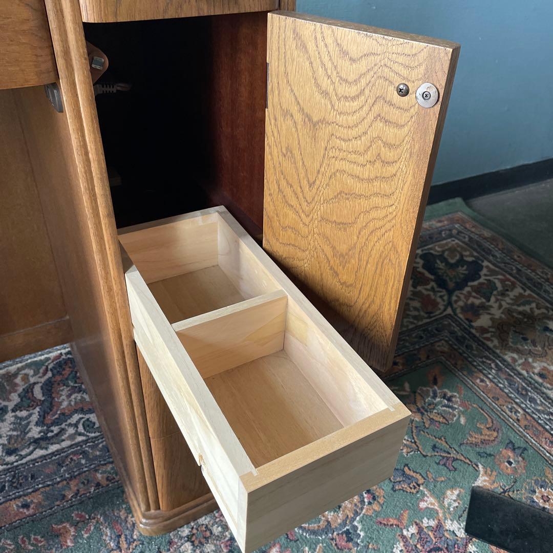 【美品】ドレッサー　鏡台　椅子付き(別売) コンセント付き