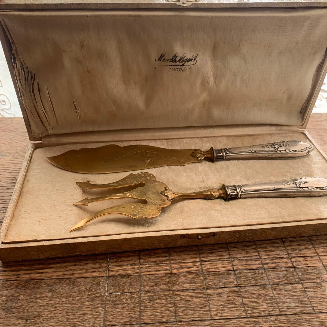 フランスアンティーク　彫金カトラリー　モノグラム入