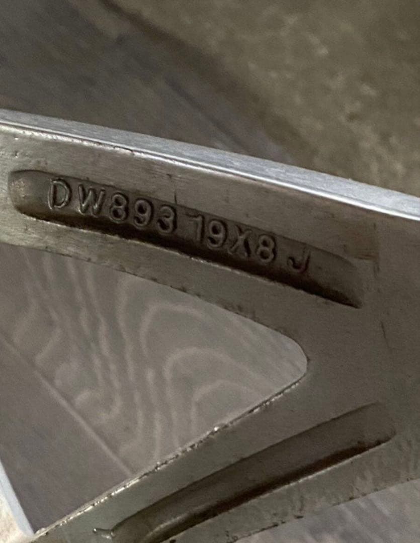 ロクサーニマルチフォルケッタ 19インチ 8J+38