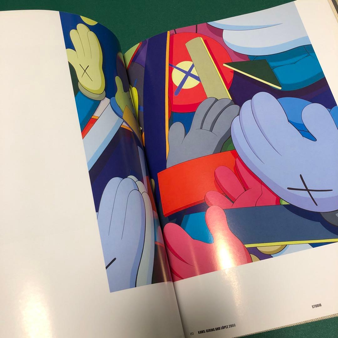 KAWS カウズ 作品集
