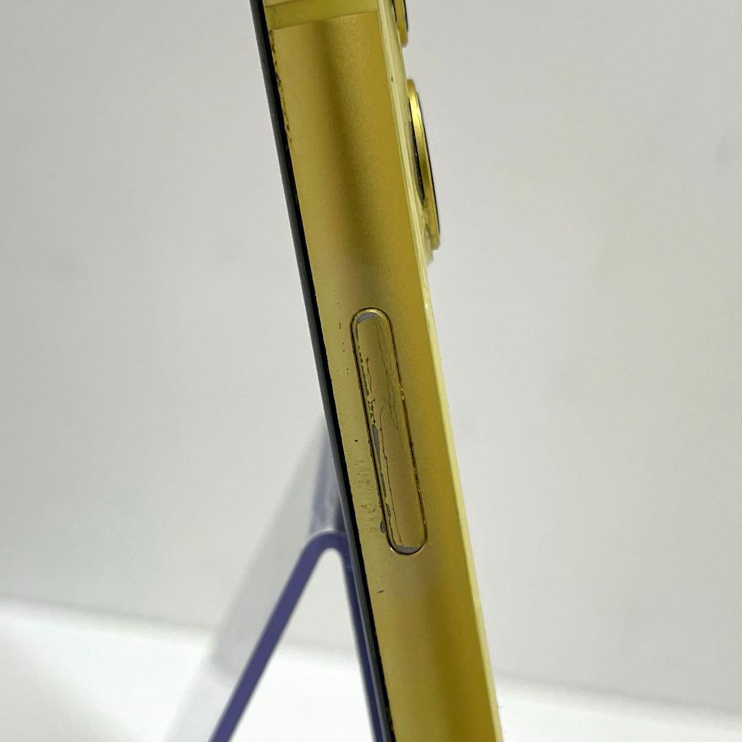 Apple iPhone11 128GB イエロー au 背面割れジャンク品