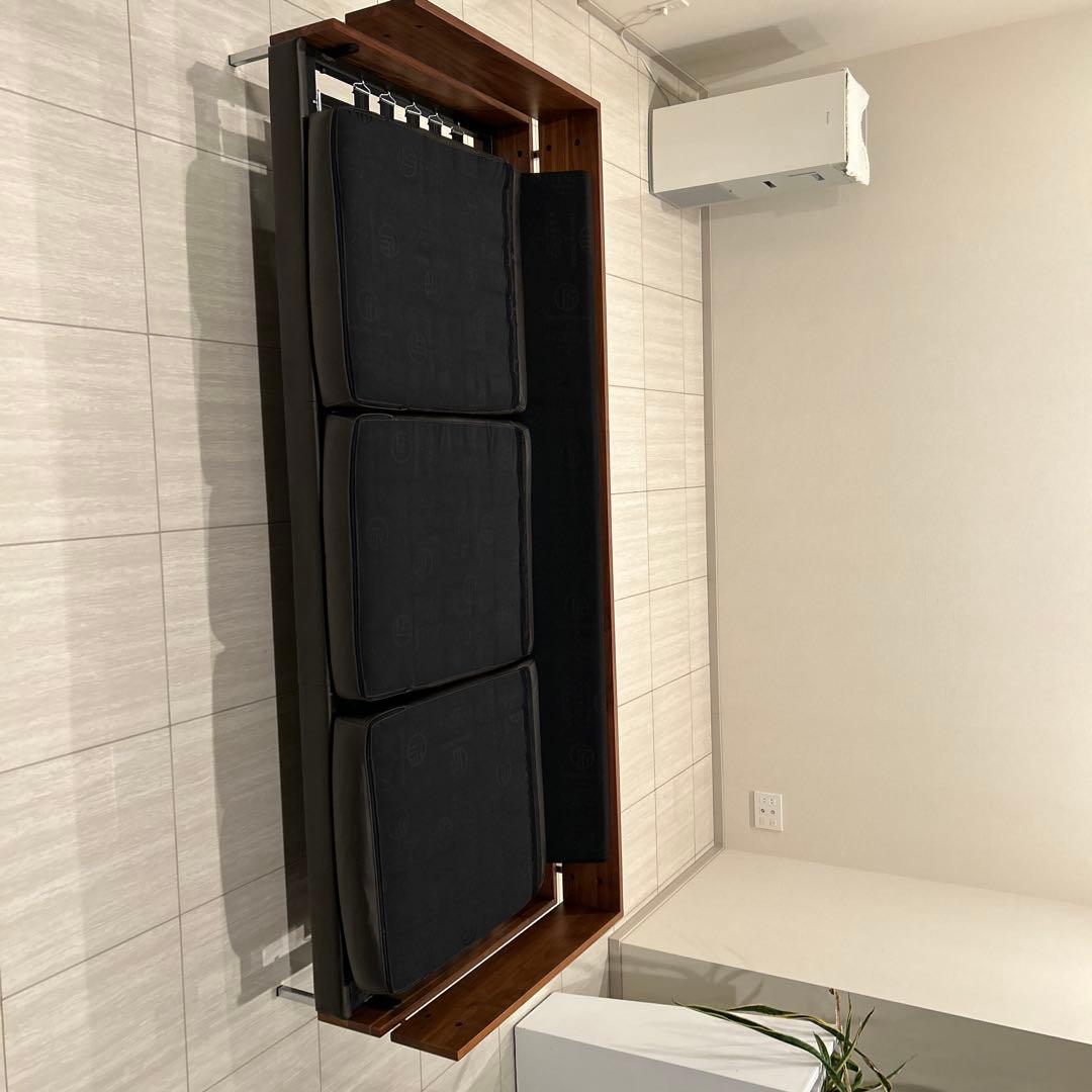 【美品】ESSENZA イタリア製本革ソファ（３人掛け）