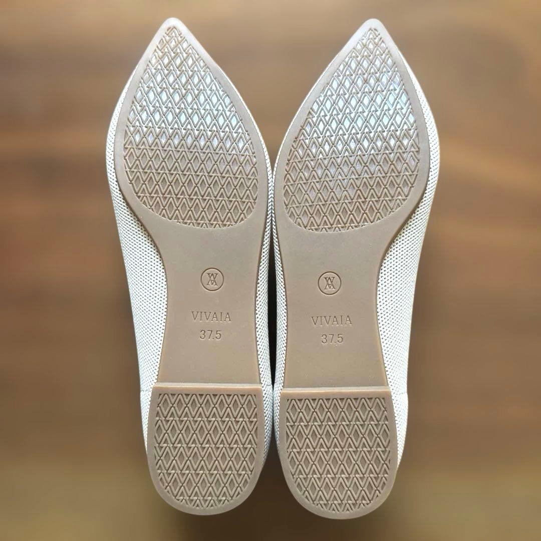 試着のみVIVAIA ポインテッドトゥ フラットシューズ 23.5 24 ビット
