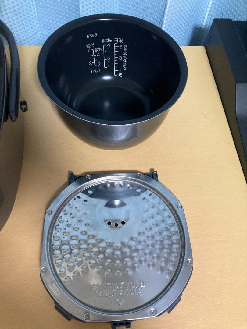 oruchan ★美品★2023年製★ 象印 NW-VF10K1 極め炊き