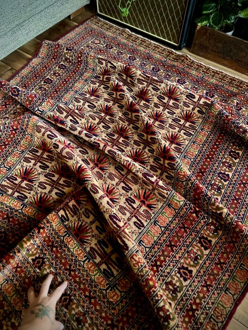 トライバルラグ　ヴィンテージラグ　アフガンラグ　バルーチ族　プリミティブアート