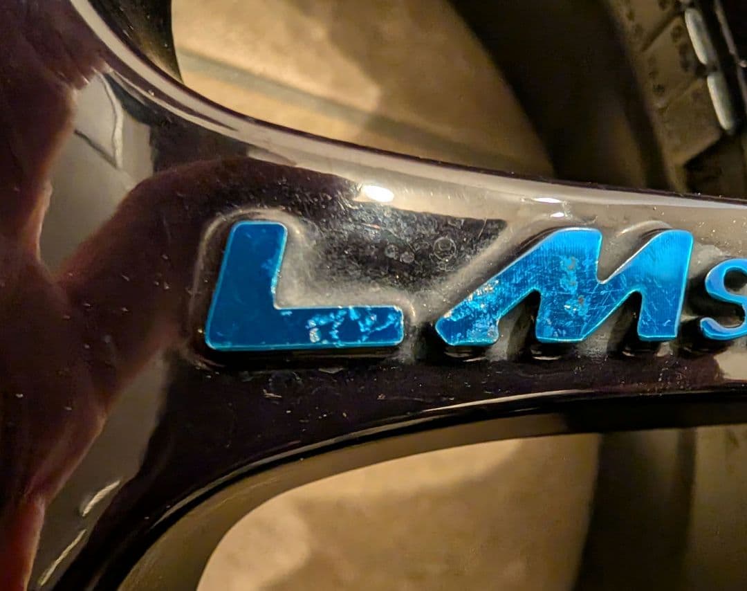 トヨタAQUAなど LM SPORT 15インチホイール4本 ブラック/ブルー