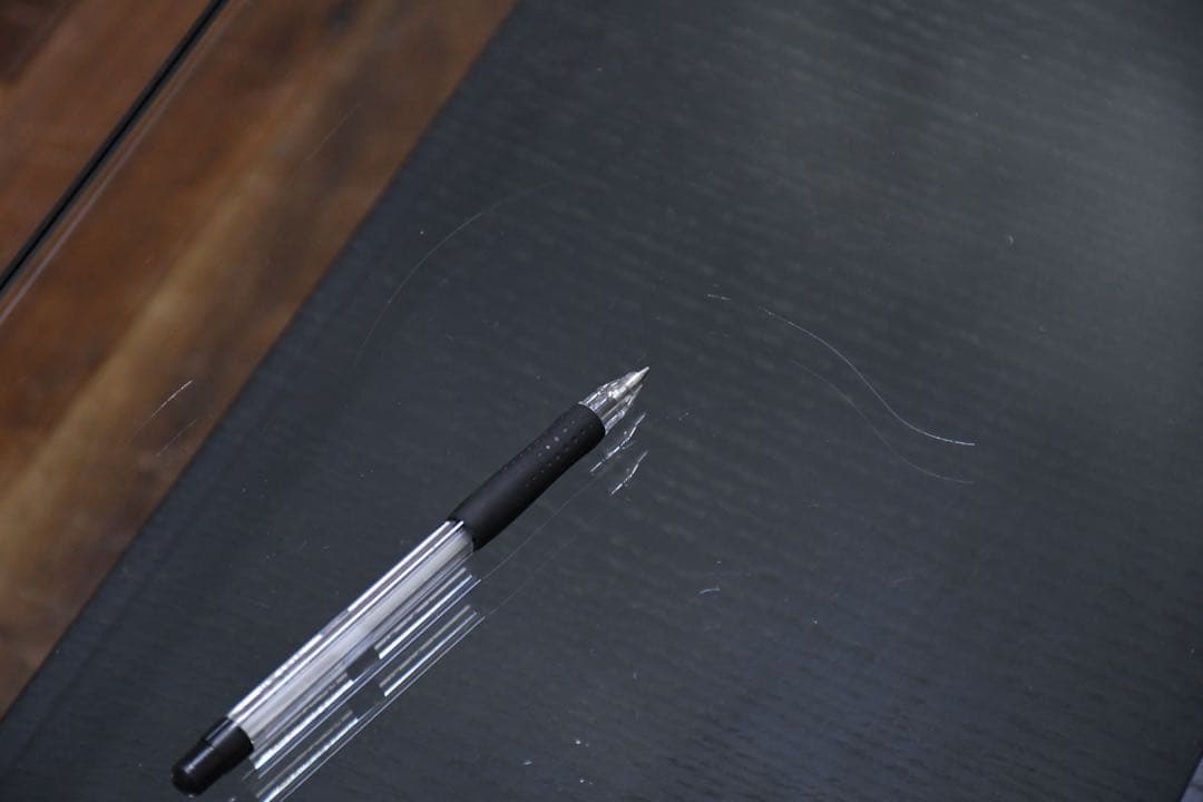 EJK47 アルモニア Corte ガラスセンターテーブル オーク材ブラック