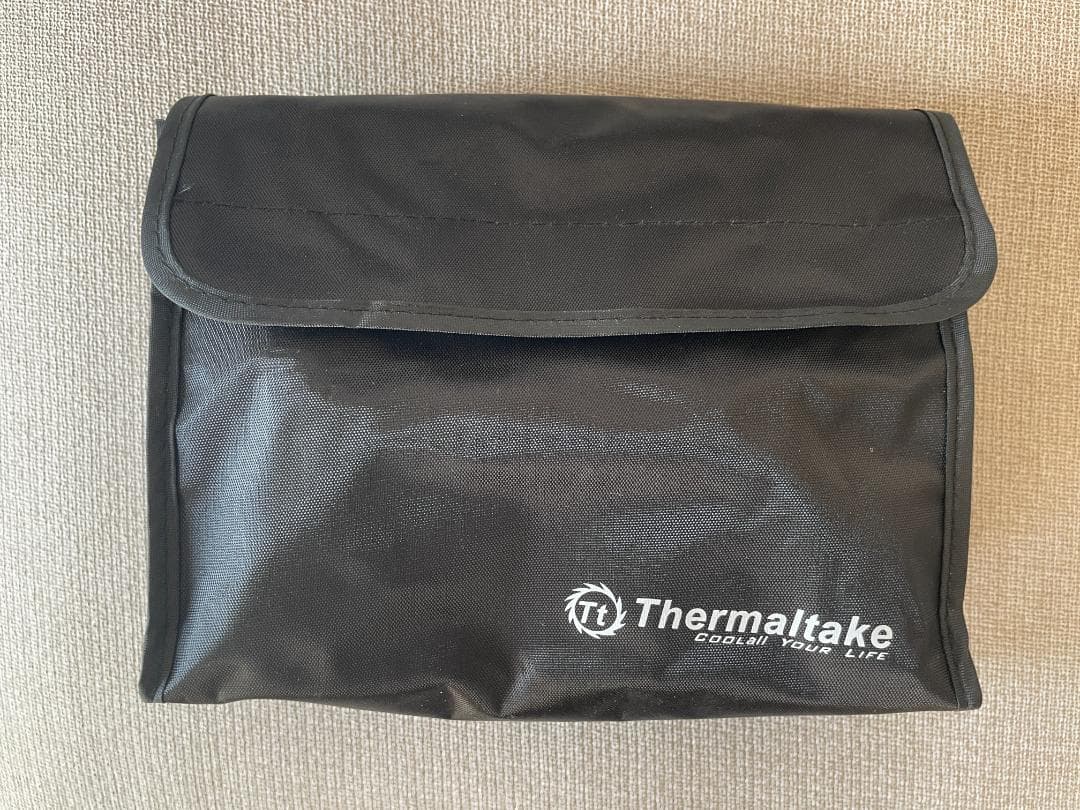 【80+ Platinum】Thermaltake 1050W 使用1年 完備品