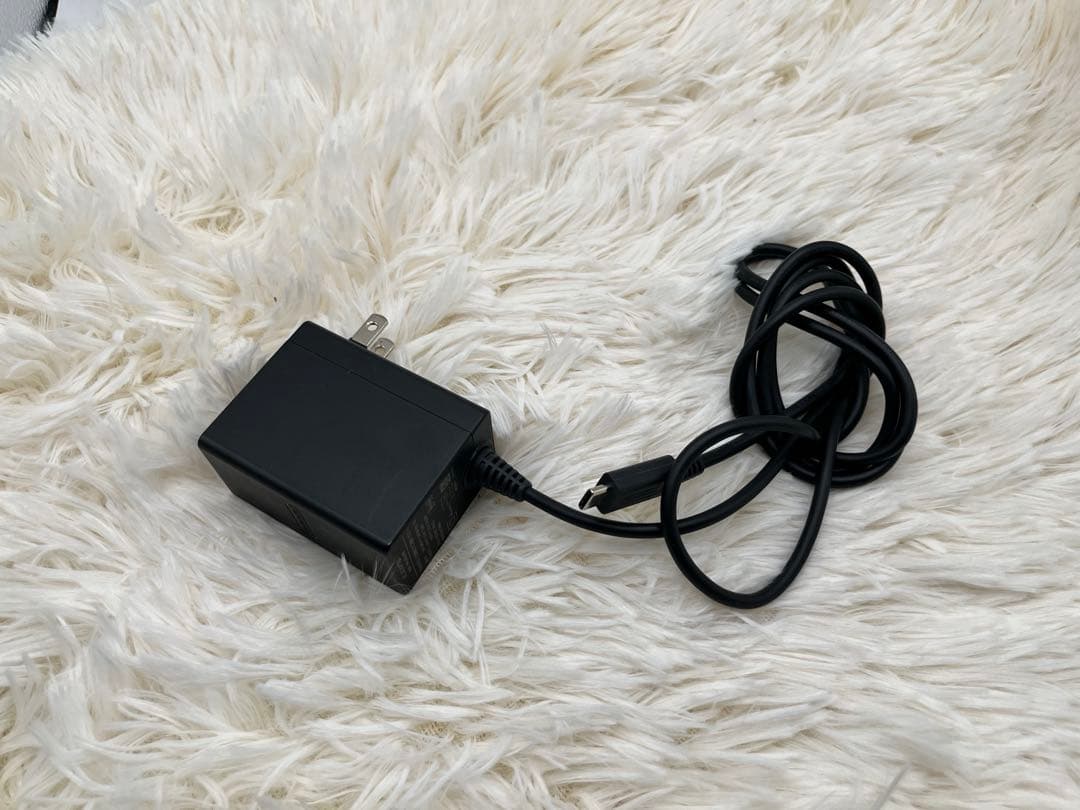 と*。様 Nintendo Switch スイッチ 本体 青/赤