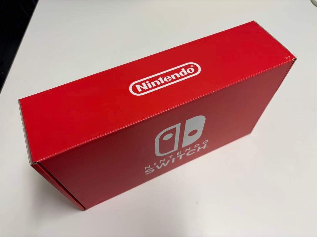 Nintendo Switch 本体 joyコントローラー無し　中古品