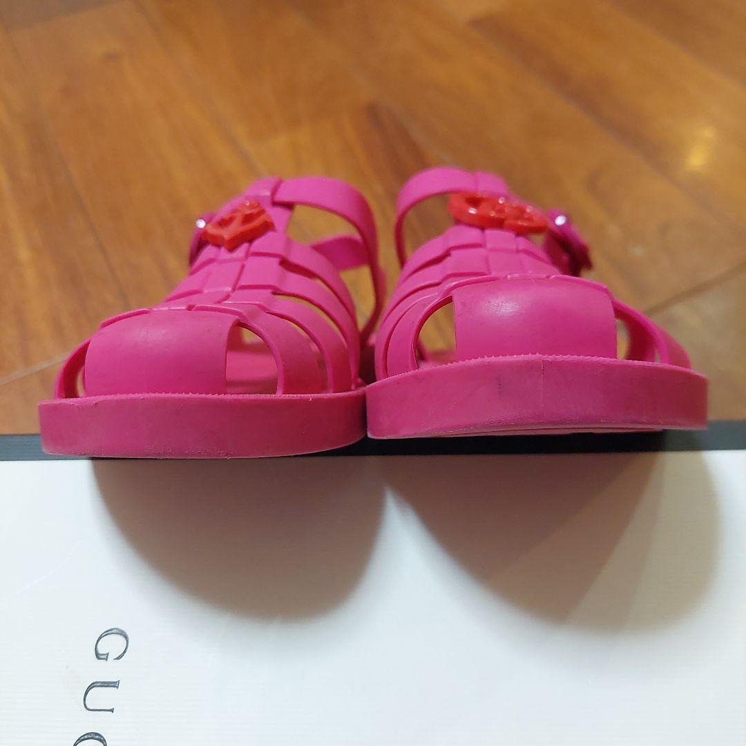GUCCI ピンク サンダル GGロゴ付き　31サイズ