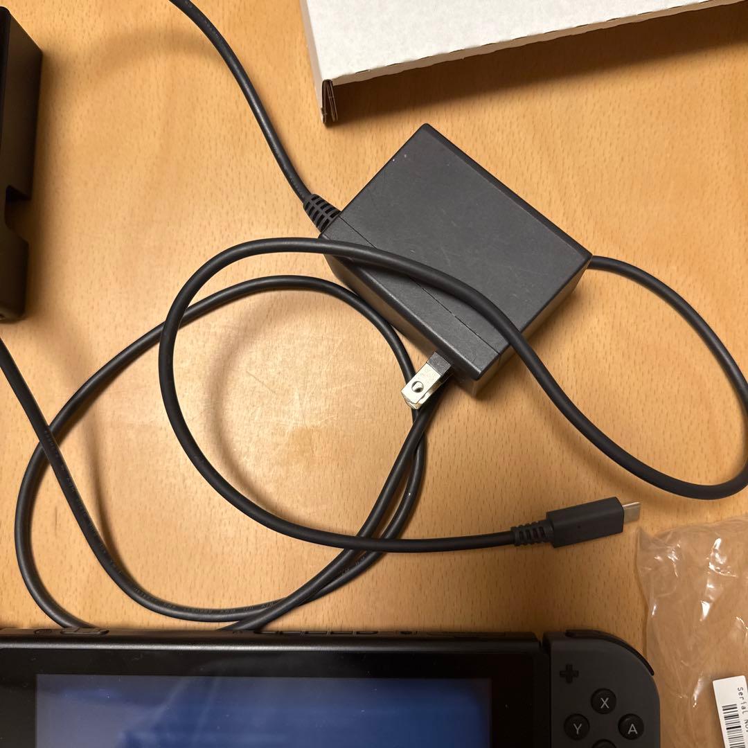 倫*也様 Nintendo Switch ニンテンドースイッチ　本体