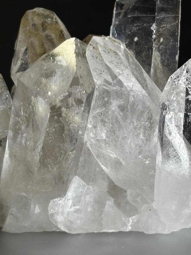 ブラジル　ゼッカデソーザ産　クリアクォーツクラスター　136g. 天然石