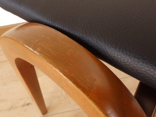 秋田木工　スタッキングスツール（カーキ色）②　座面張替・再塗装済ＵＳＥＤ