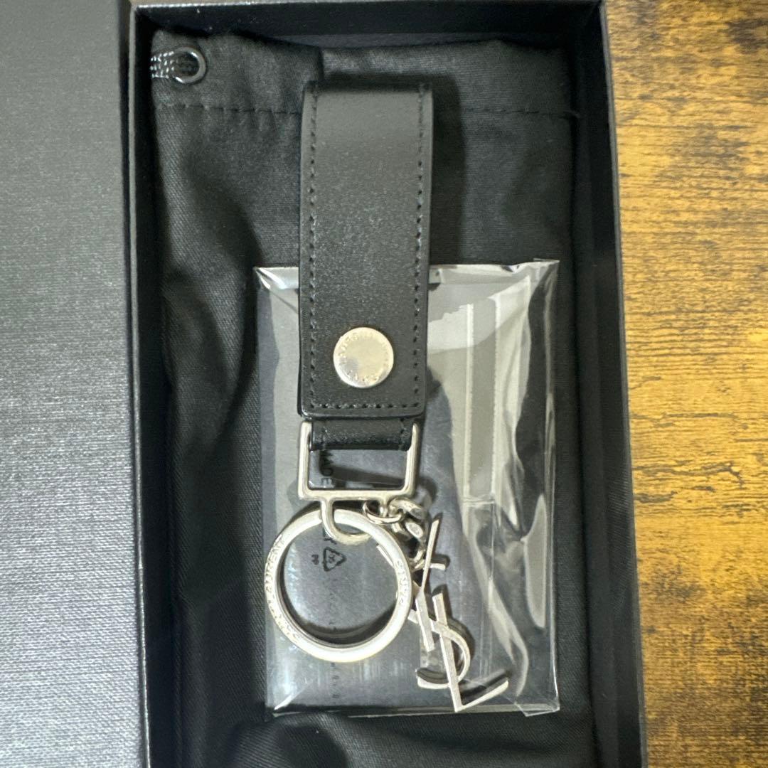 SAINT LAURENT ブラックレザー キーホルダー