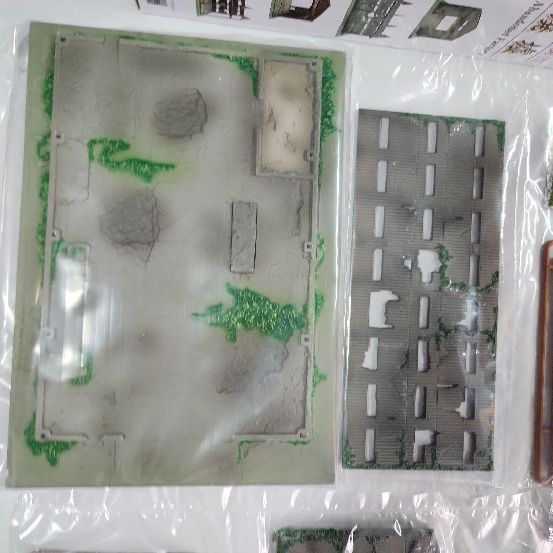 ジオコレ 1/150「廃墟&解体中の建物×2種&作業足場等」5点セット