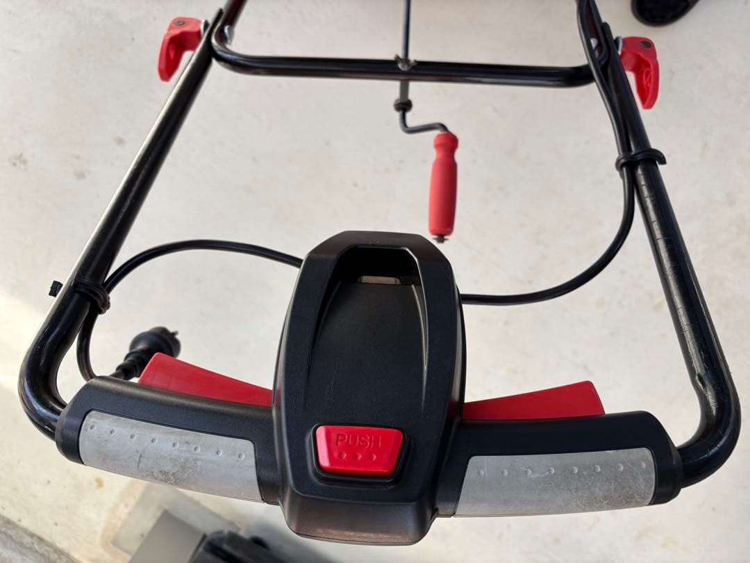 スノーエレファントDX　D-1100 電動　除雪機　除雪車