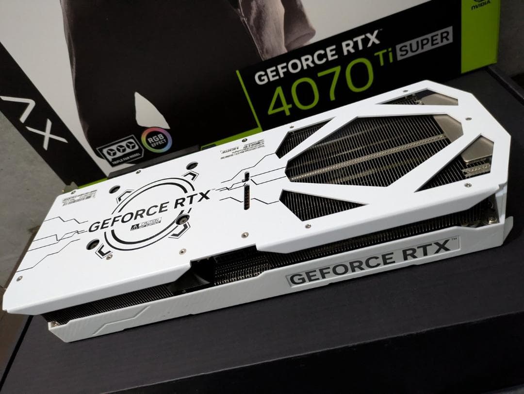 【希少】NVIDIA GeForce RTX 4070 Ti Super 白