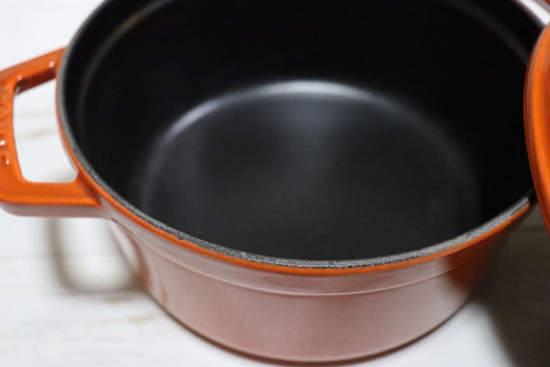 ストウブ　ココットラウンド　18cm シナモン