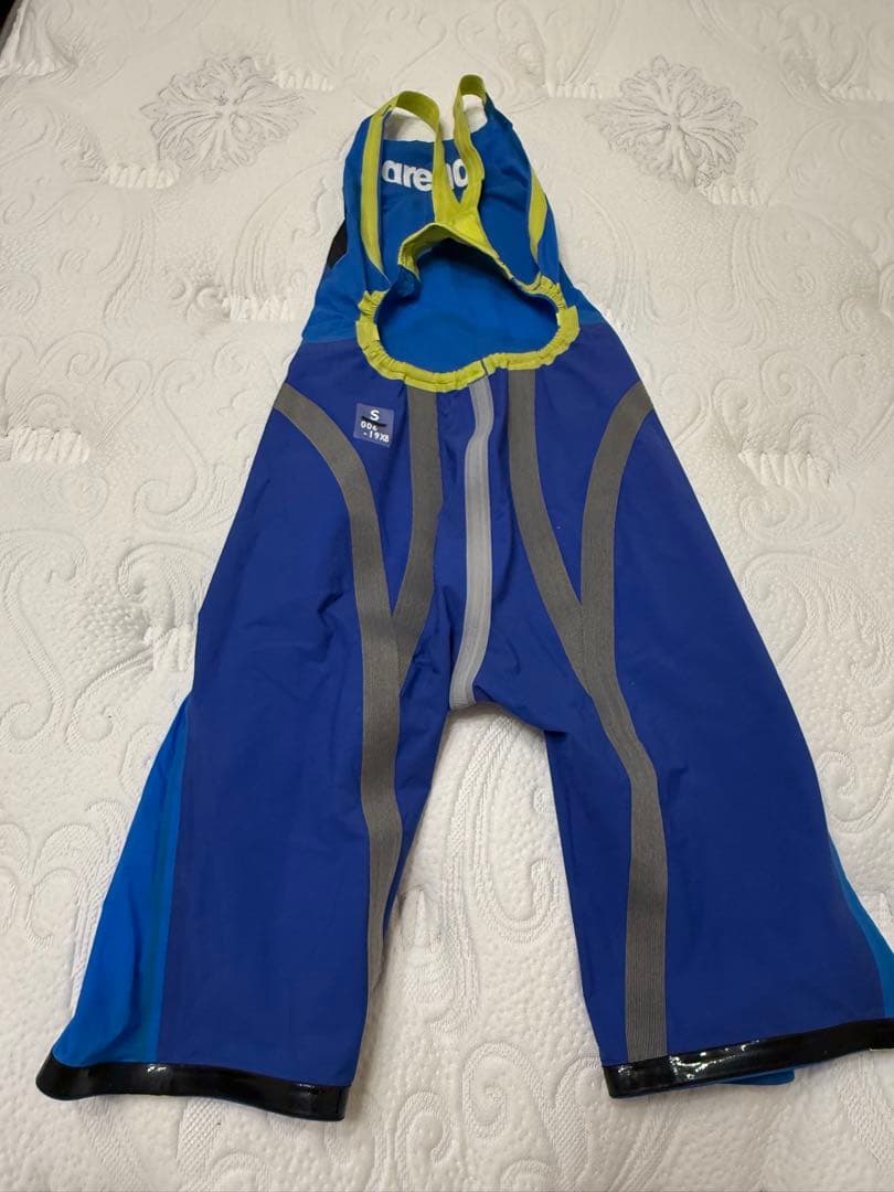 美品　アリーナ　高速水着　競泳水着　アルティメットアクアフォースX CP S