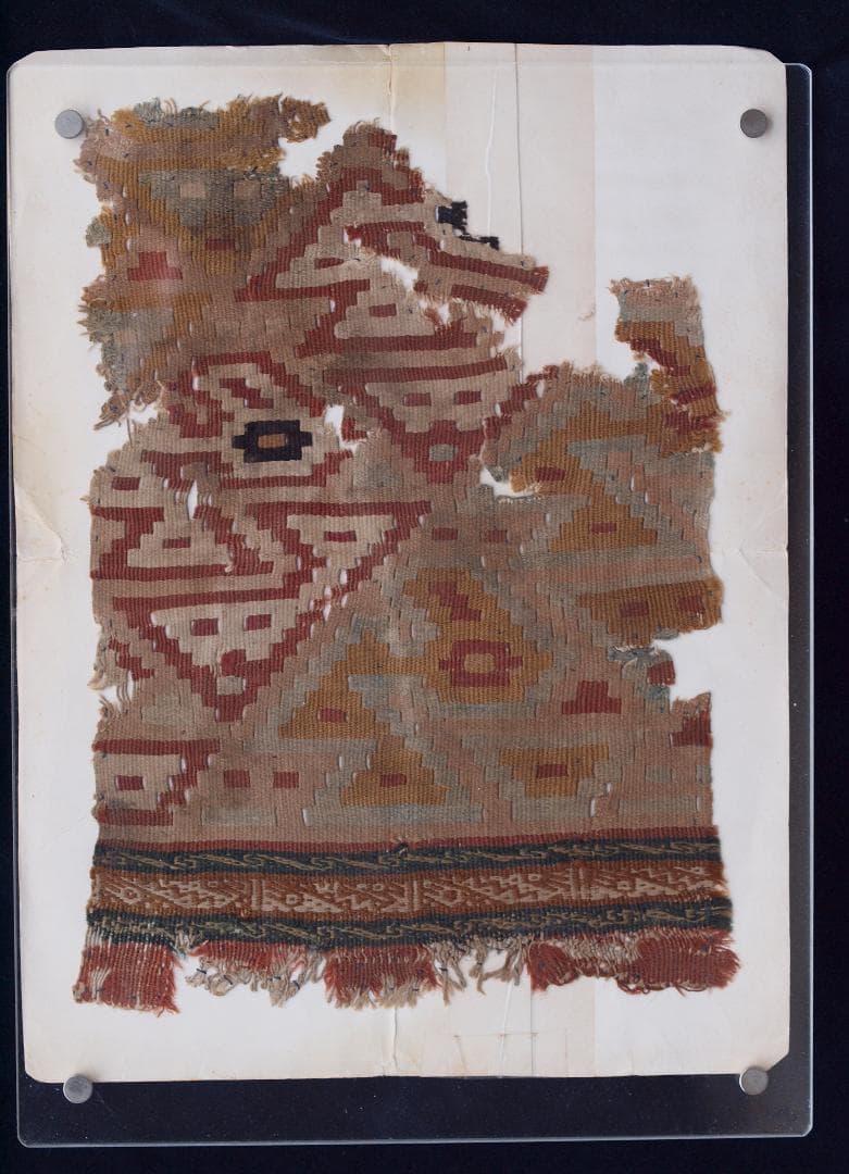 インカ帝国後期　アンデス中部、チャンカイ文化期の希少鳥紋様織裂　12～14世紀の