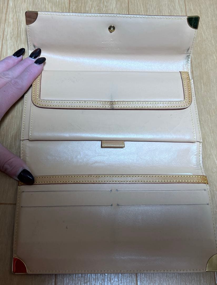 LOUIS VUITTON マルチカラーホワイト長財布