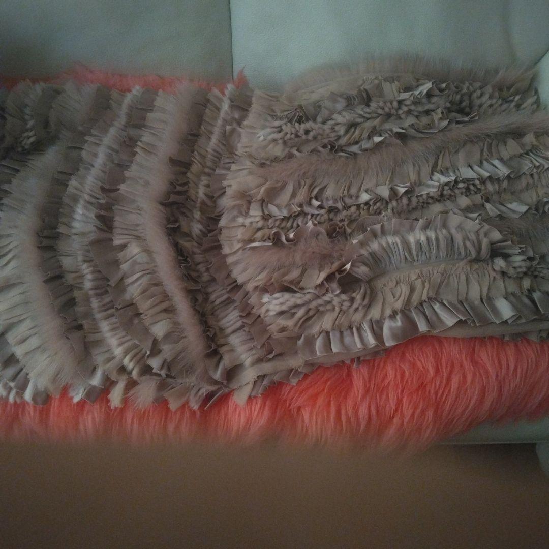 豪華！ベビーラムにFOXトリミングのケープマントとロイヤルチエストール