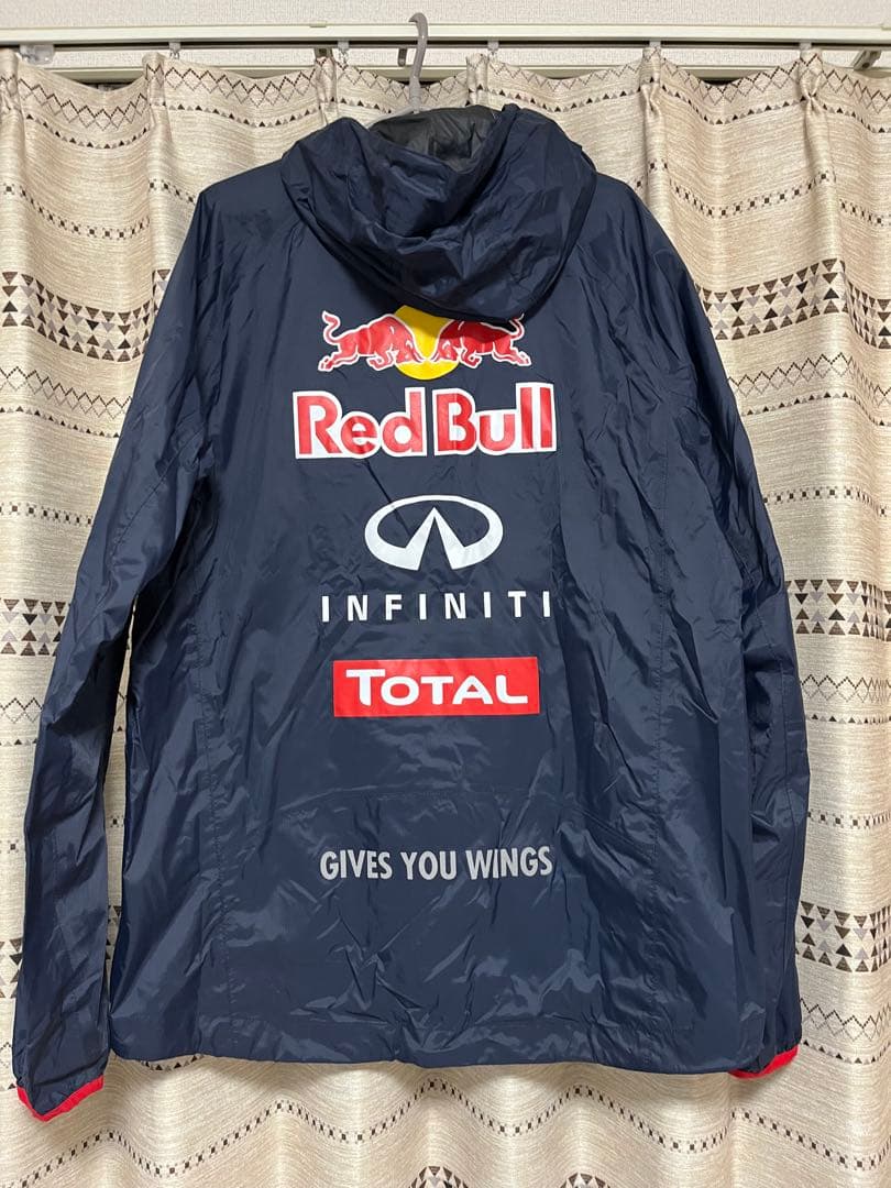 F1レッドブル レーシングジャケット ナイロン ウインドブレーカー2014
