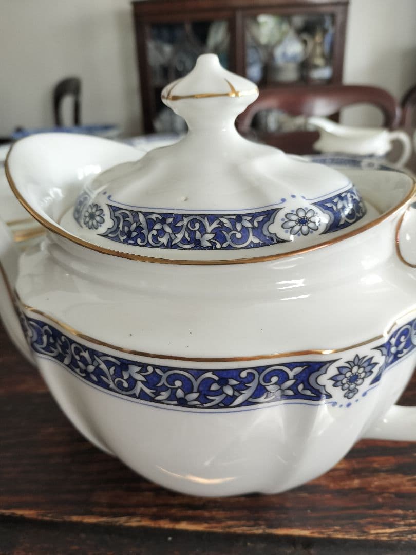 ロイヤルクラウンダービーミルディールのディナーセット　訳あり