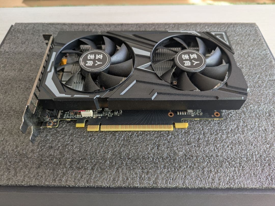 玄人志向　GF-GTX1650D6-E4GB/DF3