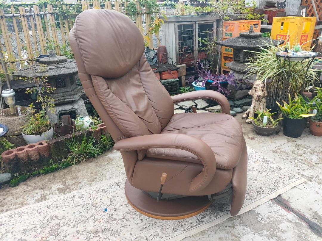 (至福の時) カリモク☆ampio☆本革リクライナーPチェア（35.8万)