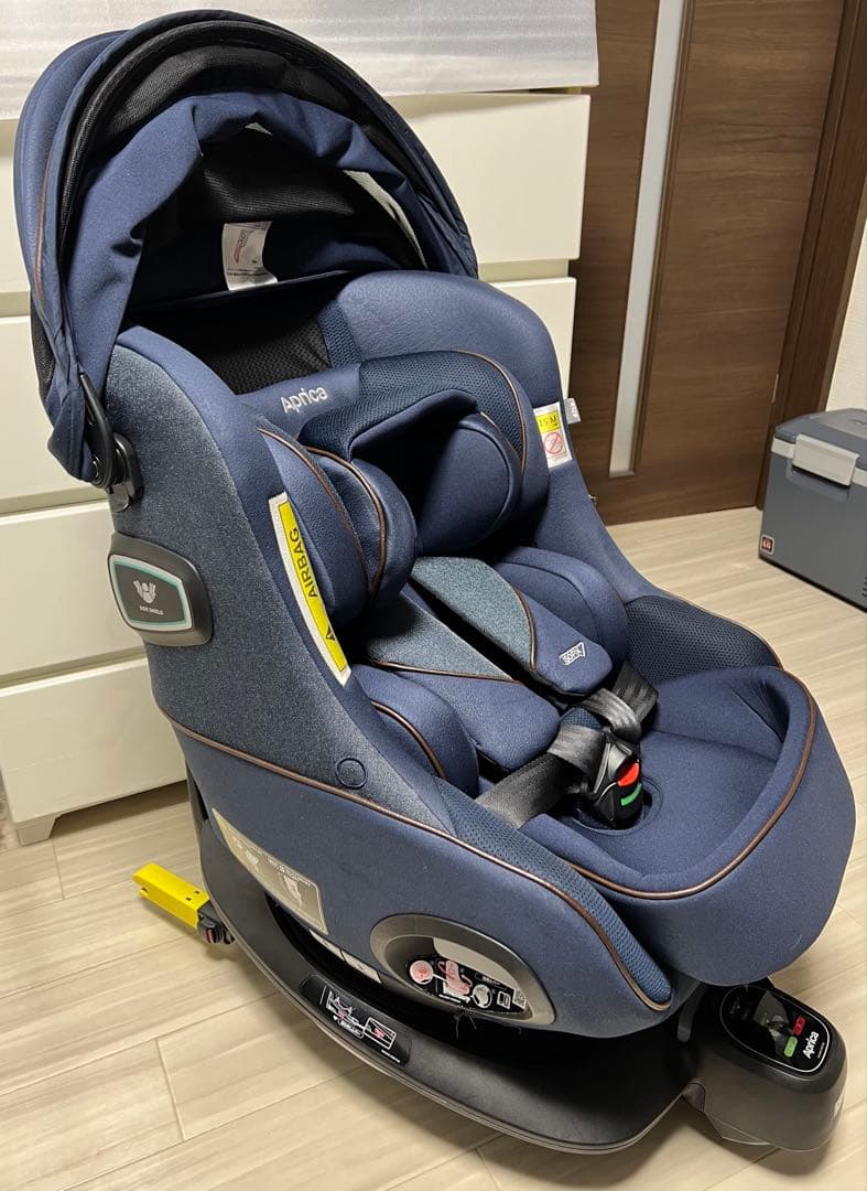Aprica クルリラビッテエックス　アカチャンホンポ　ネイビー　ISofix付