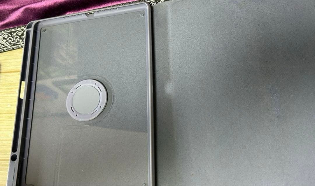 【即日発送！】Apple iPad (第７世代) Wi-Fi 128GB+付属品