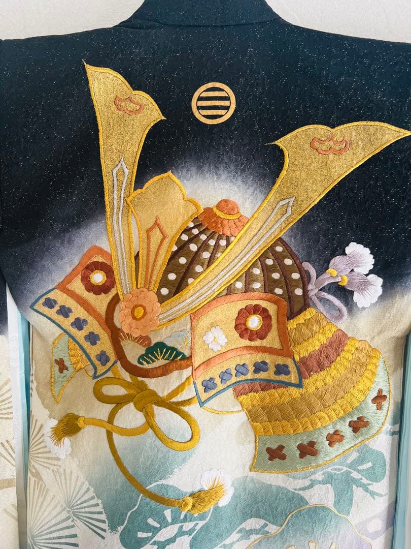 ★豪華刺繍兜 【日本製】お宮参り着物 男の子用 赤ちゃんの初着のお祝い 肌着付き