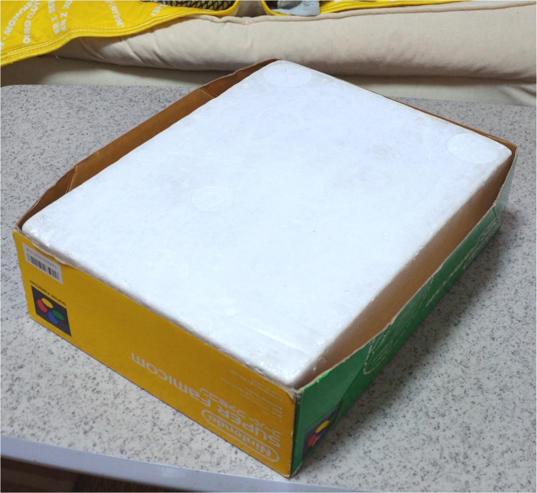 【値下げ】SFC スーパーファミコン本体・外箱・取説等１式セット【動作確認済】