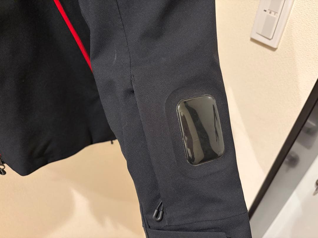 Goldwin スキーウェアセット (ジャケット・パンツ)