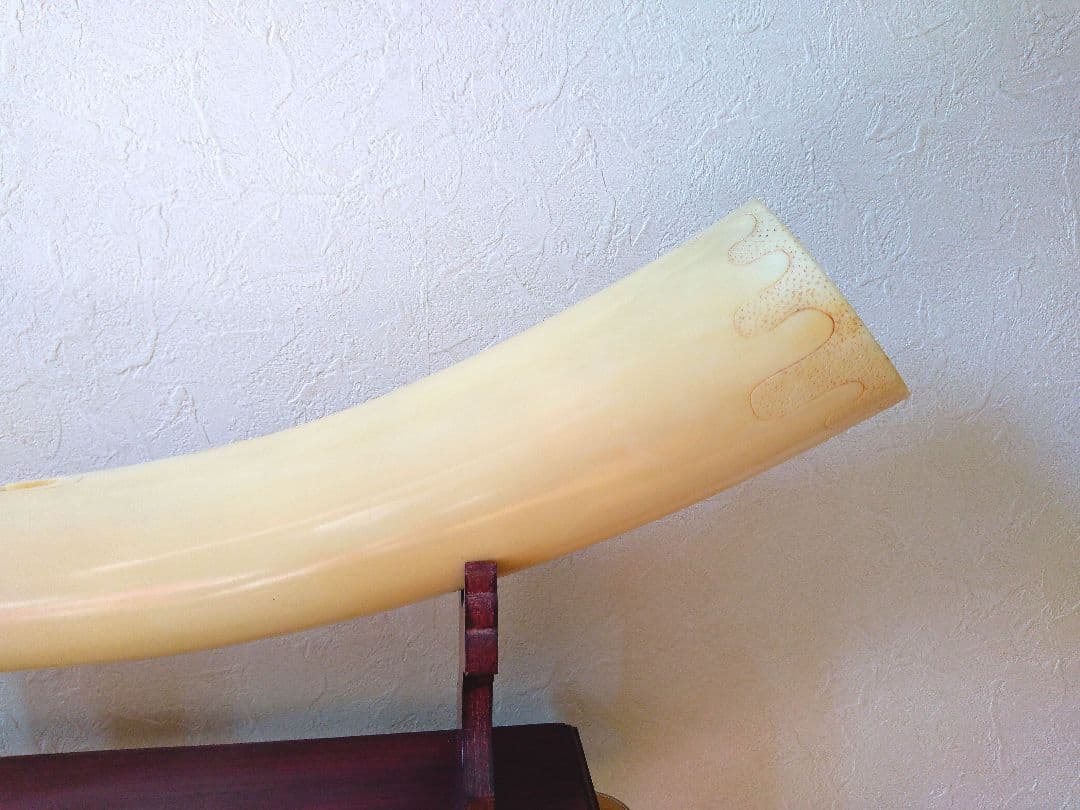 象牙風 一本物 置物 オブジェ 七福神 骨董品 彫り物 インテリア 骨董 象牙調