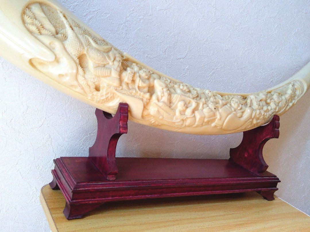 象牙風 一本物 置物 オブジェ 七福神 骨董品 彫り物 インテリア 骨董 象牙調