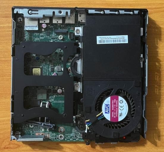 ミニPC ThinkCentre M75q Tiny Gen2 16GB / 256GB