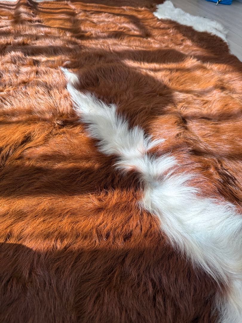 IKEA カウハイド　KOLDBY ブラウン牛革 ラグ 茶白 毛足長