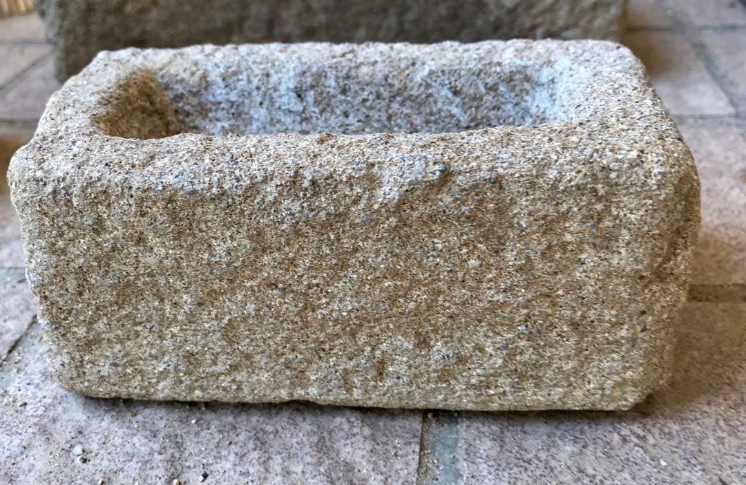 【石鉢・蹲・寄せ植え鉢・多肉植物鉢・コケ鉢・山野草鉢５個】オブジェ・庭石・置物