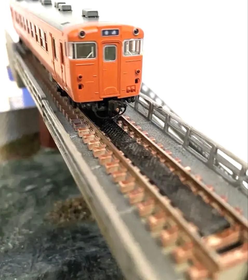 Nゲージ　鉄道　ジオラマ　模型　ガーター橋と架道橋　展示台　LED照明付き