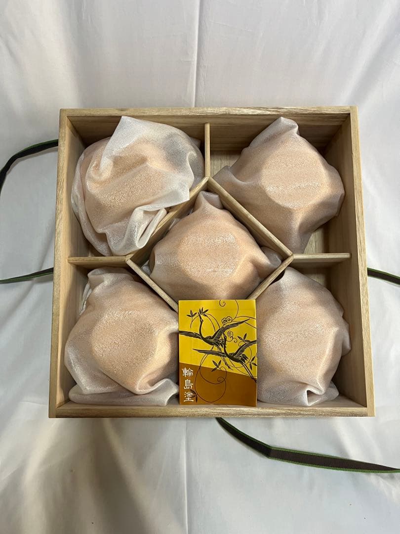 未使用品 輪島塗 吸物椀 5個セット 桐箱 金彩蒔絵 漆器 工藝品