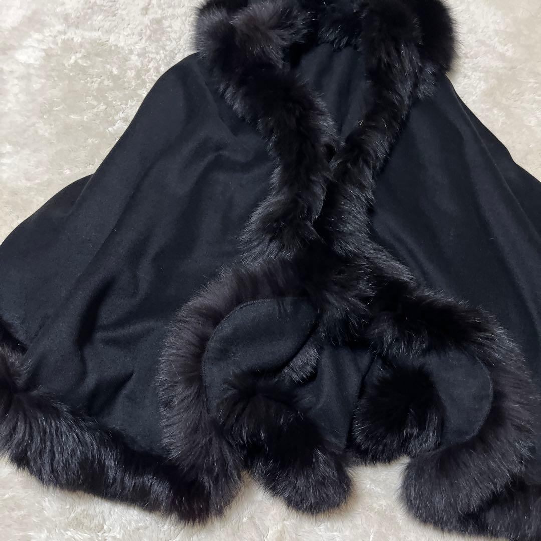 美品✨カシミア　ファー　ポンチョ　黒　高級感　上質