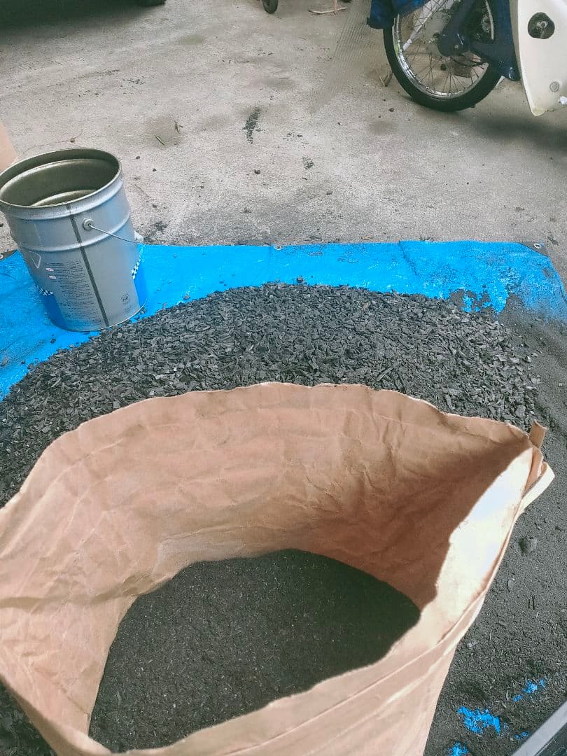 30kg米袋入り竹炭3袋(大粒)(粉ふるい済み)(120リットル)　大阪産