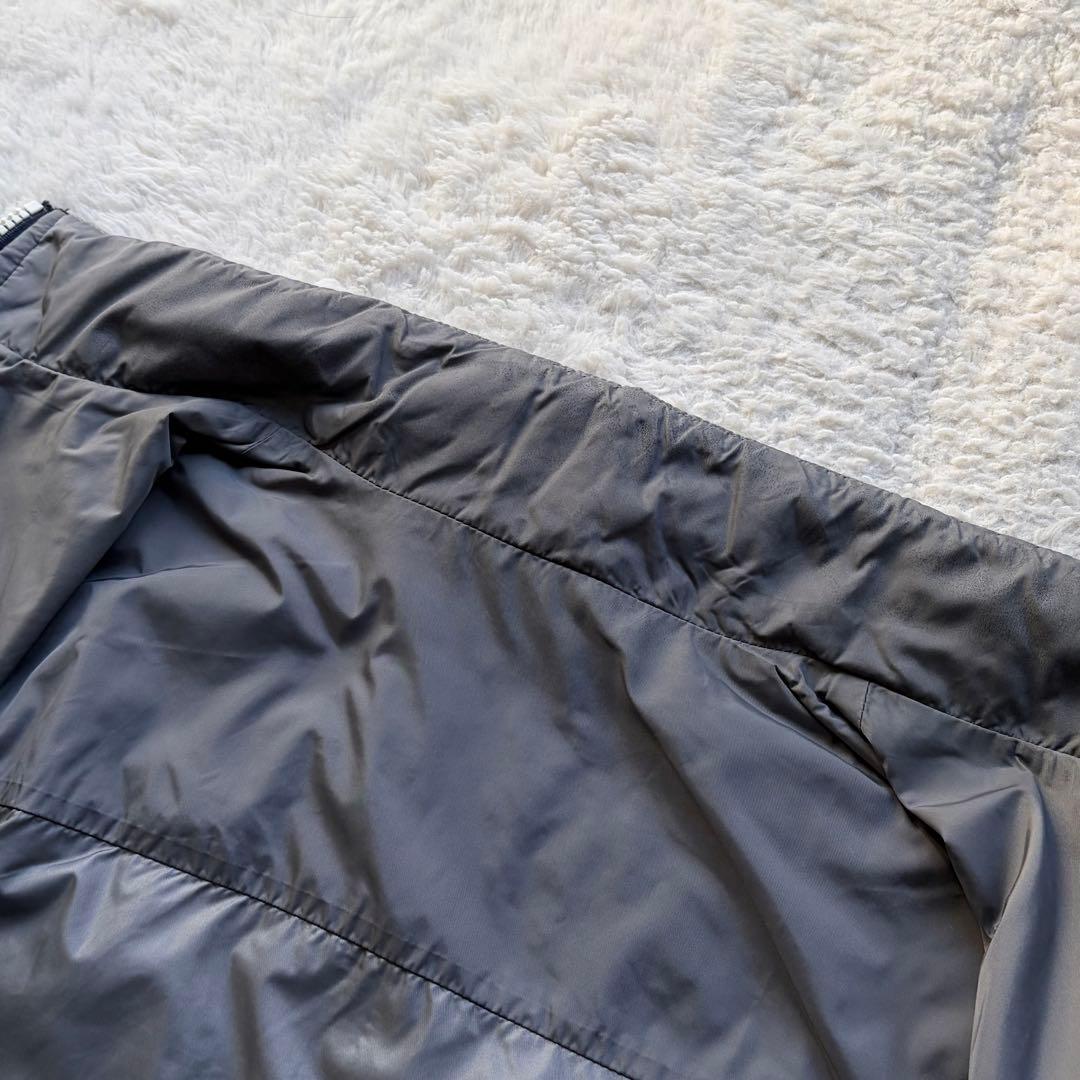 【美品】モンクレール ナイロンジャケット ロゴワッペン トリコロール グレー M