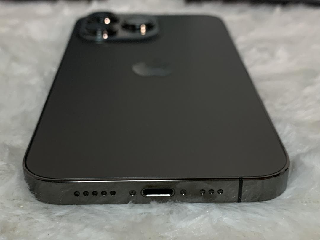 iPhone 13 Pro 256GB、状態良好、ロック解除済み。
