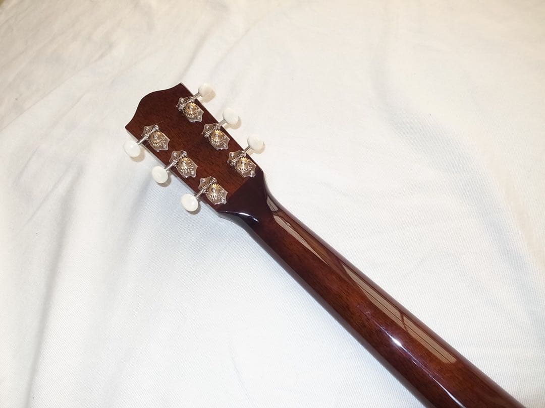 a*a様 美品　Headway HL-V085 SE トップ単板　エレアコ　２０